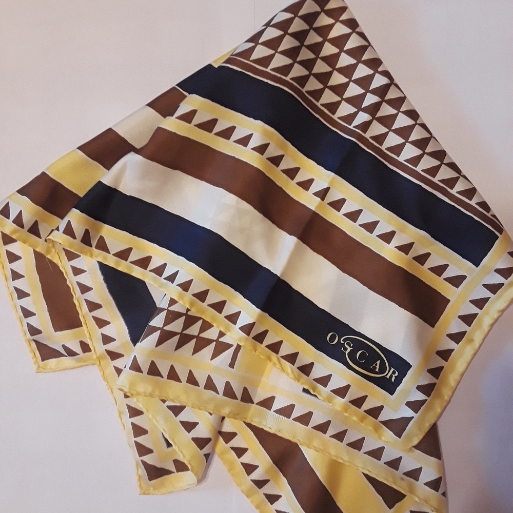 Oscar de la Rent a Silk Scarf